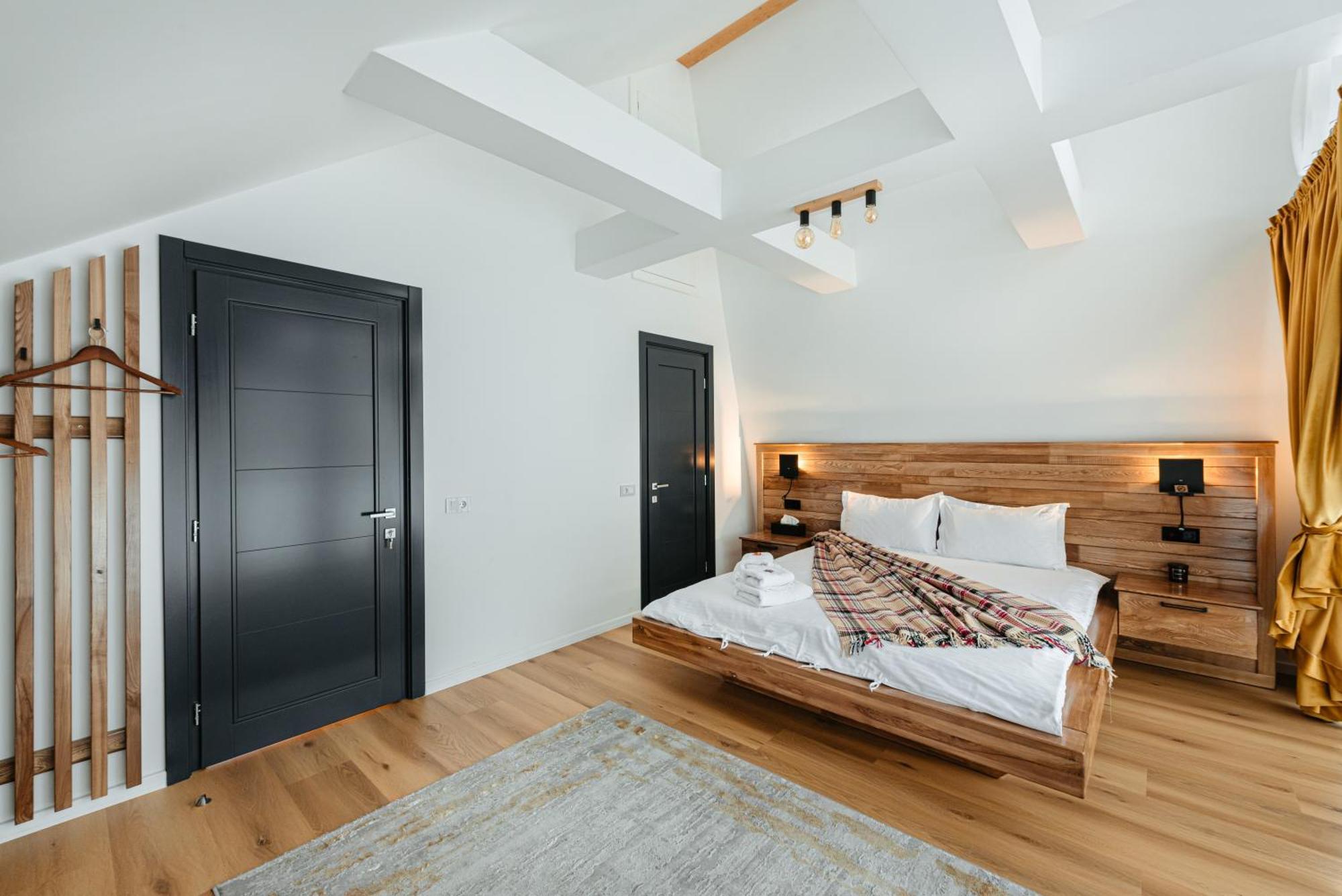Elviu Guesthouse ลากูโรซู ภายนอก รูปภาพ